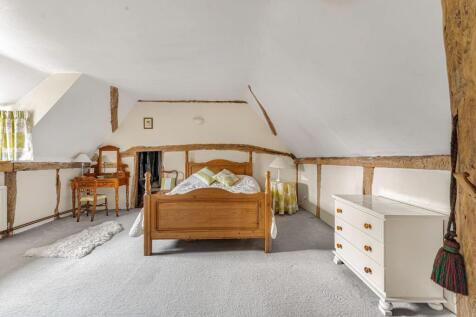 BEDROOM 2i.jpg