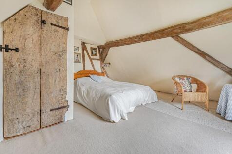 BEDROOM 4.jpg