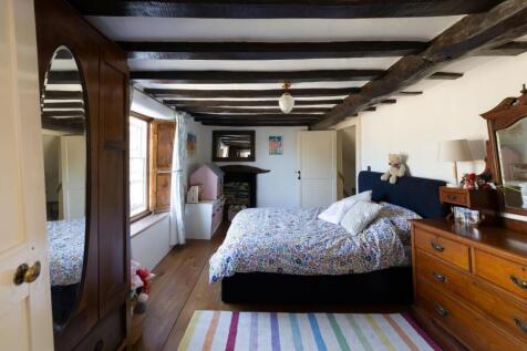 BEDROOM 2.jpg