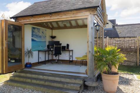 OAK FRAMED &#39;HOME&#39; OFFICE.jpg