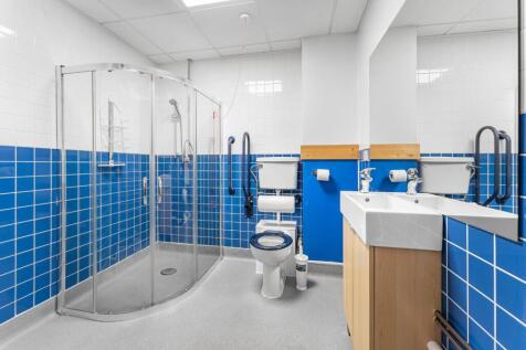 GROUND FLOOR SHOWER ROOM.jpg