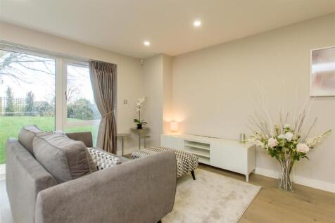 SITTING AREA.jpg