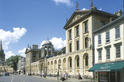THE HIGH OXFORD.jpg