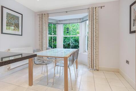 TRANQUIL DINING SPACE.jpg