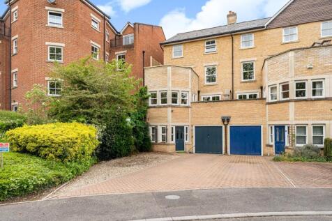 REAR ELEVATION &amp; DRIVEWAY.jpg