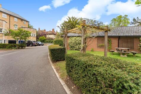 REAR ACCESS &amp; GARDENS.jpg