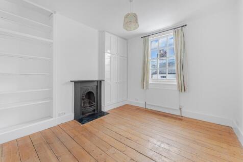 BEDROOM 2.jpg