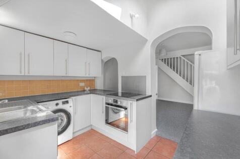 KITCHEN.jpg
