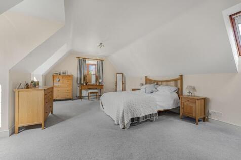 VAULTED MASTER BEDROOM SUITE.jpg