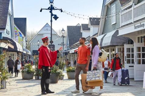 BICESTER VILLAGE OUTLET.jpg