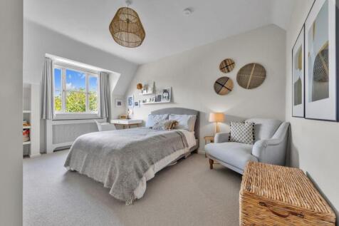 Principal Bedroom.jpg