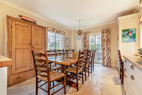 8532185-interior16-800.jpg