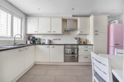 Kitchen.Breakfast.jpg