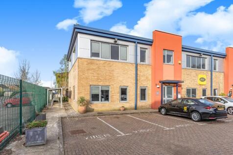 UNIT D BISHOPS MEWS ii.jpg