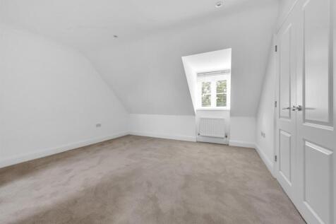 TOP BEDROOM