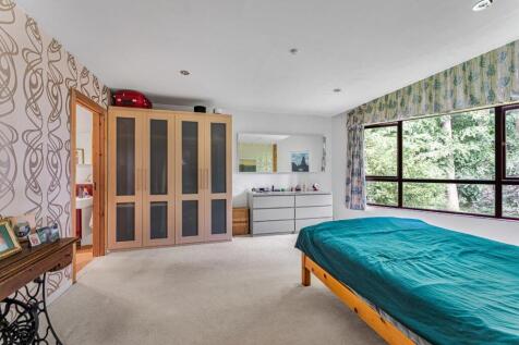 BEDROOM 3.jpg