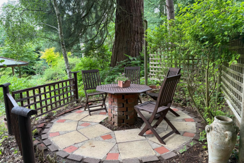 DINING TERRACE.png
