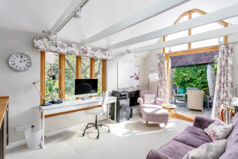 8363244-interior35-800.jpg