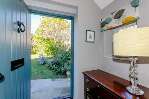8363244-interior01-800.jpg