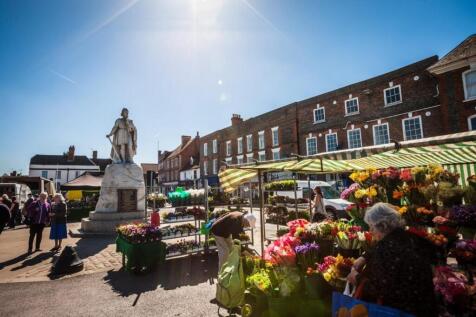WANTAGE MARKET PLACE.jpg