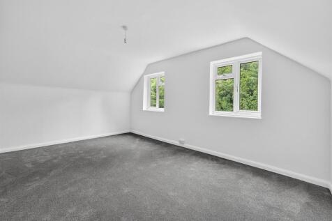 MASTER BEDROOM.jpg