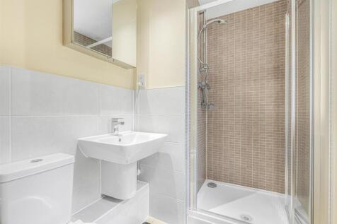 EN-SUITE SHOWER ROOM.jpg