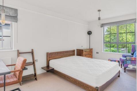 BEDROOM 3.jpg