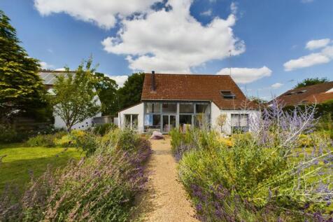 THOUGHTFULLY LANDSCAPED 0.17 ACRE GARDENS.jpg