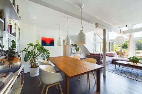 AN INSPIRING INTERIOR.jpg