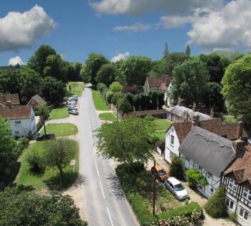 VILLAGE ATMOSPHERE.JPG