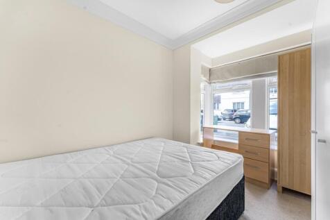 BEDROOM 5 or SITTING ROOM.jpg