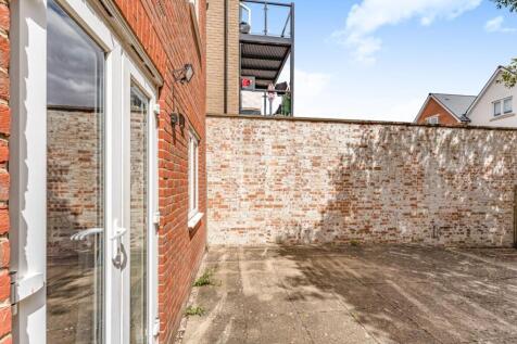 HIGH WALLED TERRACE.jpg