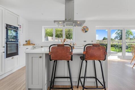 SOCIAL KITCHEN SPACE WITH A VIEW.jpg