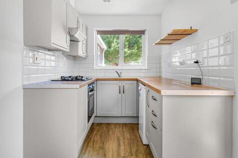 11 Rawson Close -17.jpg