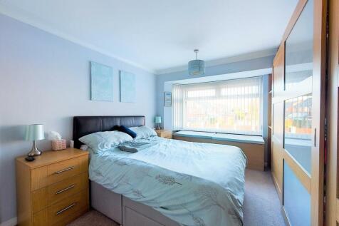 Bedroom One.jpg