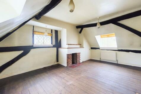 Bedroom One.jpg