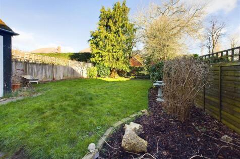 CAM03510G0-PR0257-STILL016.jpg