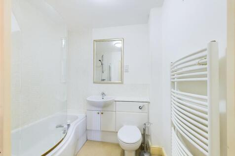CAM03510G0-PR0179-STILL005.jpg