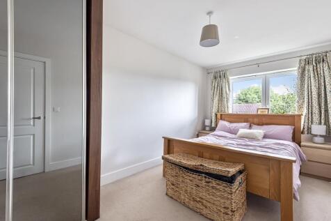 14 Parkwood Court - B1.jpg