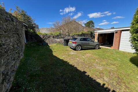 Garage/Parking