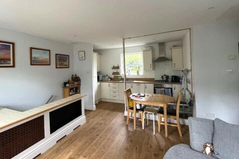 Kitchen/dining space