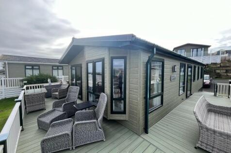 Property &amp; deck