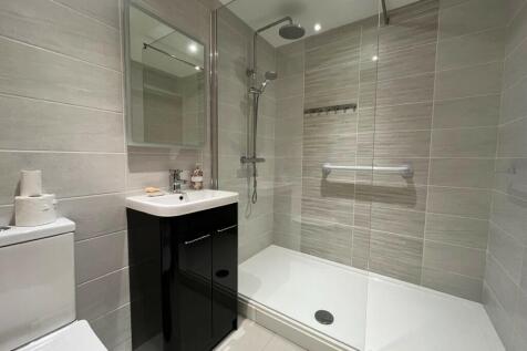 Bath/shower room