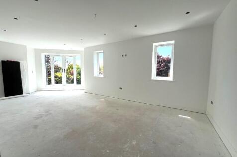 South facing lounge