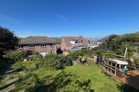 Comm. rear garden