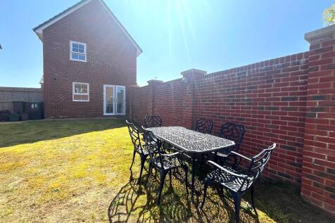 Rear &amp; garden