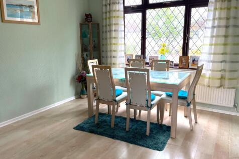 Dining (kitchen)