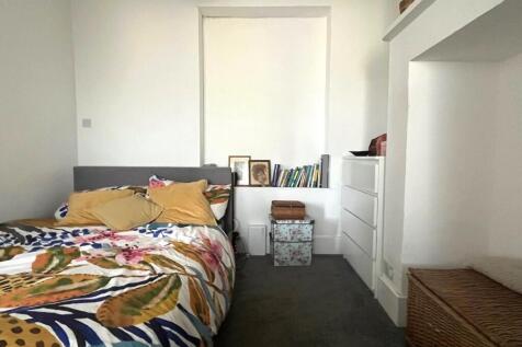 Recep/bed area