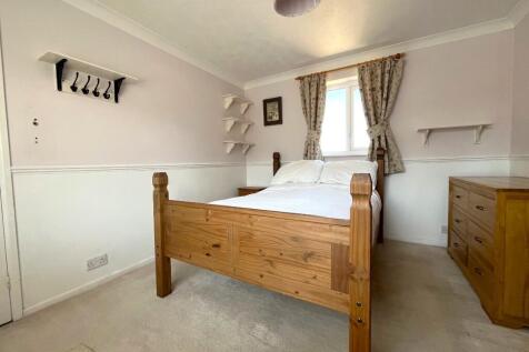 Bedroom (GF)
