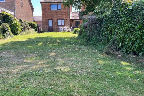 Rear &amp; garden